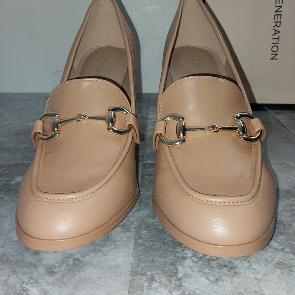 BCBGeneration Womens Size 11 Pumps Tan Heels Horsebite Career Work Shoes - Picture 12 of 17
